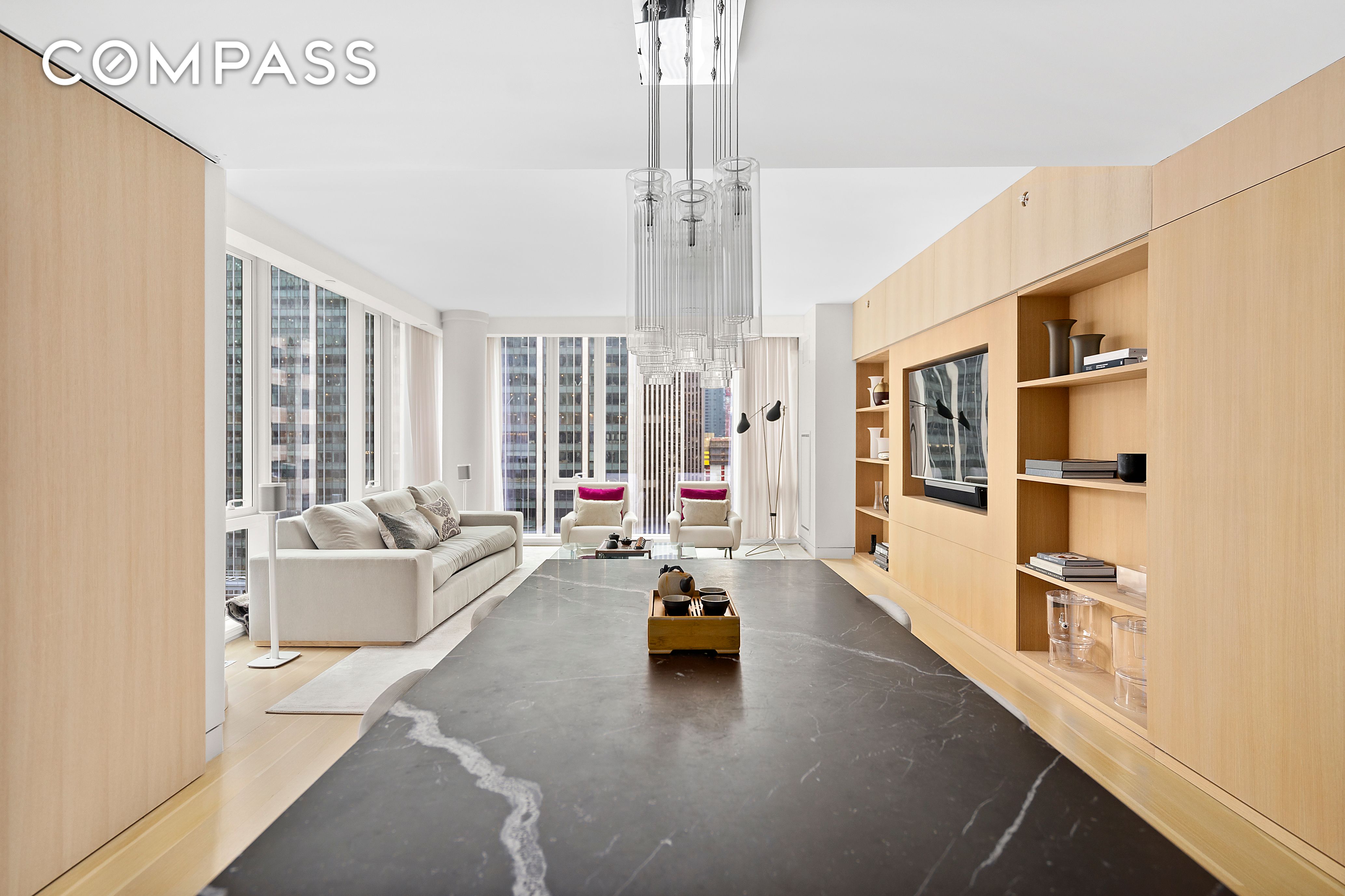 #1 photo, 135 W 52nd Street, 曼哈顿 中城西区 Theater District , NY 10019