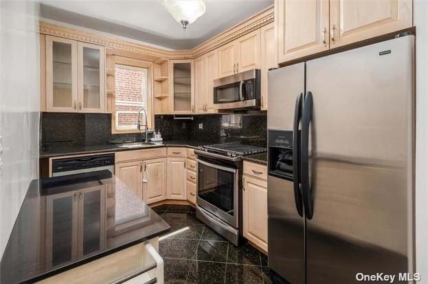 #1 photo, 53-48 63rd Street, 皇后区 麦斯佩斯 Maspeth , NY 11378