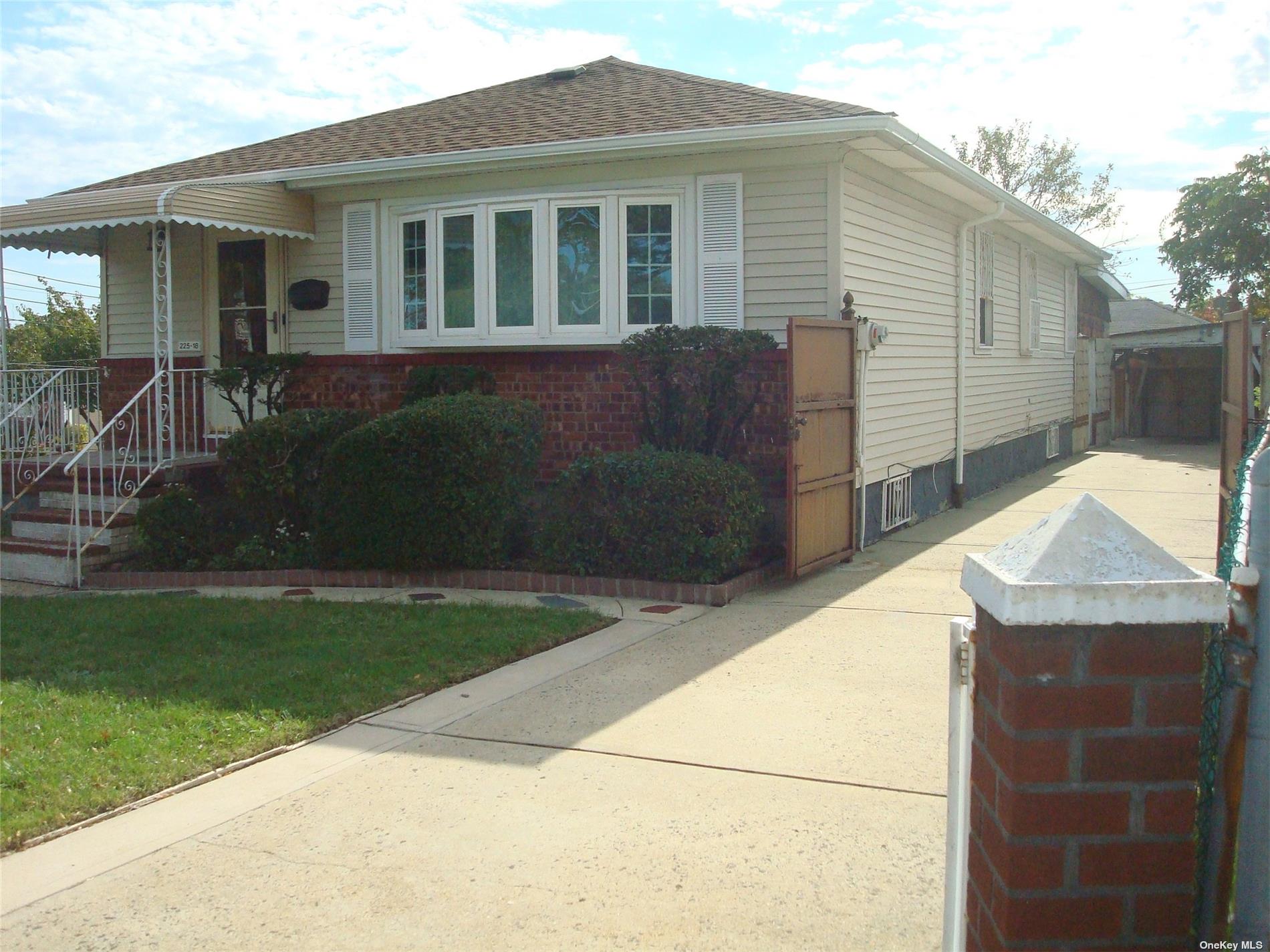 #1 photo, 225-18 S Conduit Avenue, 皇后区 Springfield Gardens , NY 11413