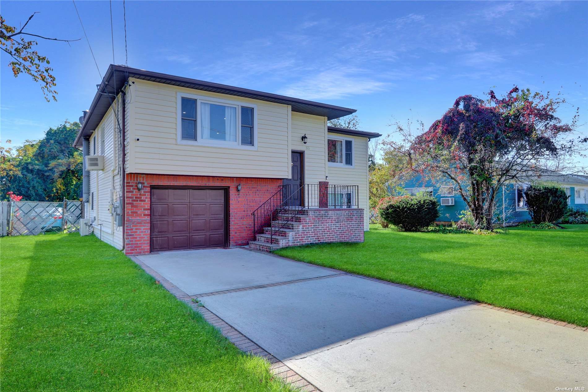 #1 photo, 85 Roosevelt Avenue, 長島 Massapequa , NY 11758