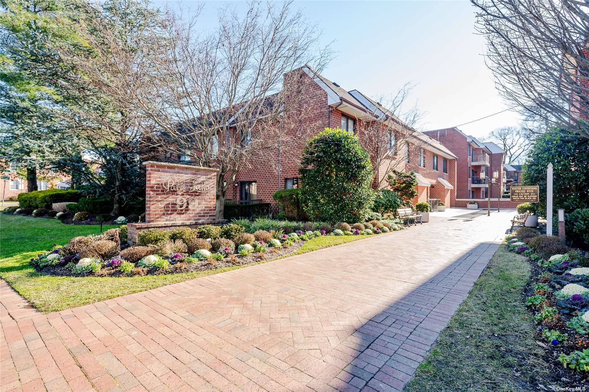 #1 photo, 99 S Park Avenue, 长岛 Rockville Centre , NY 11570