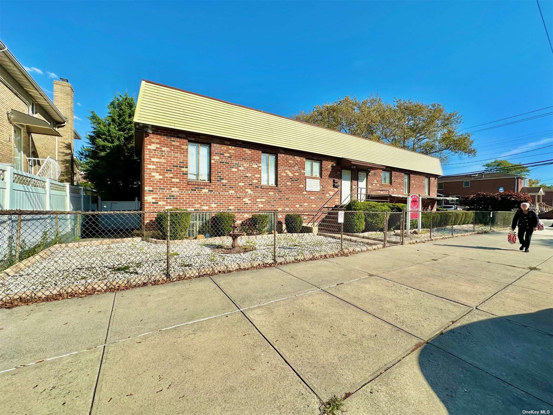 #1 photo, 149-65 24th Avenue, 法拉盛 Flushing , NY 11357