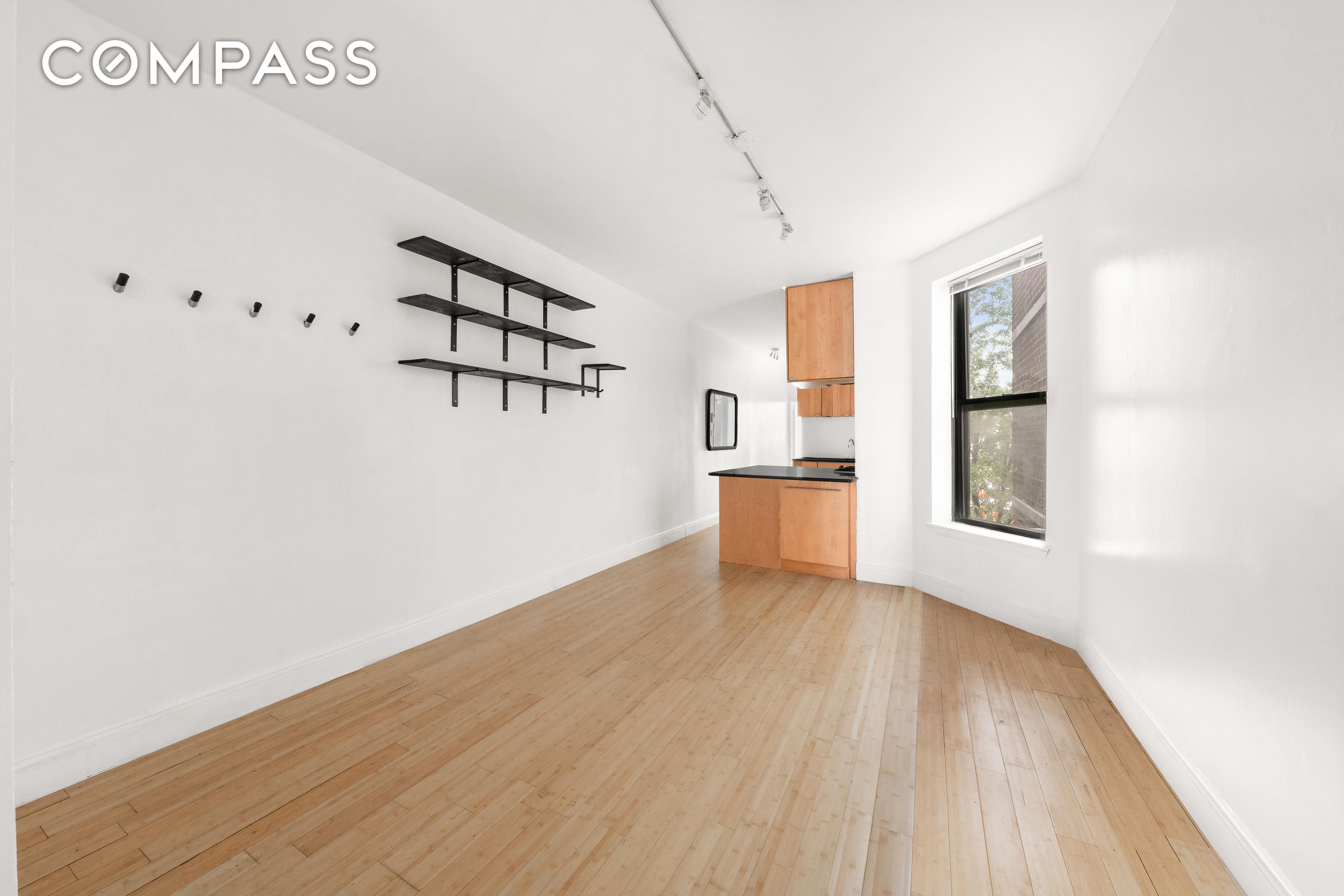 #1 photo, 151 W 106th Street, 曼哈顿 上西城 Upper West Side , NY 10025