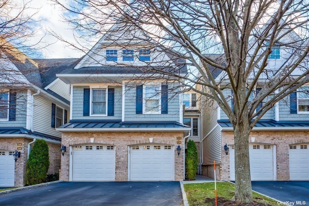 #1 photo, 272 Roosevelt Way, 长岛 西布雷 Westbury , NY 11590