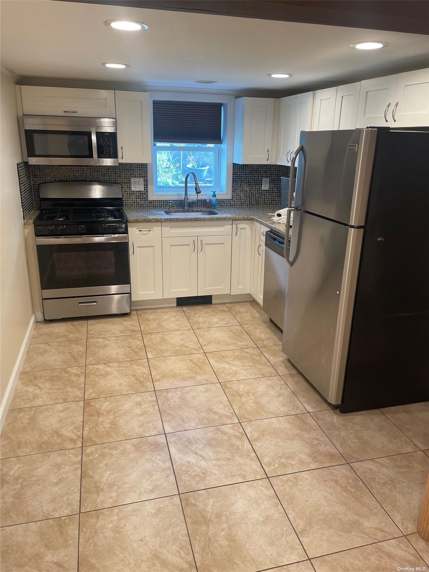 #1 photo, 504 E Chester Street, 长岛 长滩 Long Beach , NY 11561