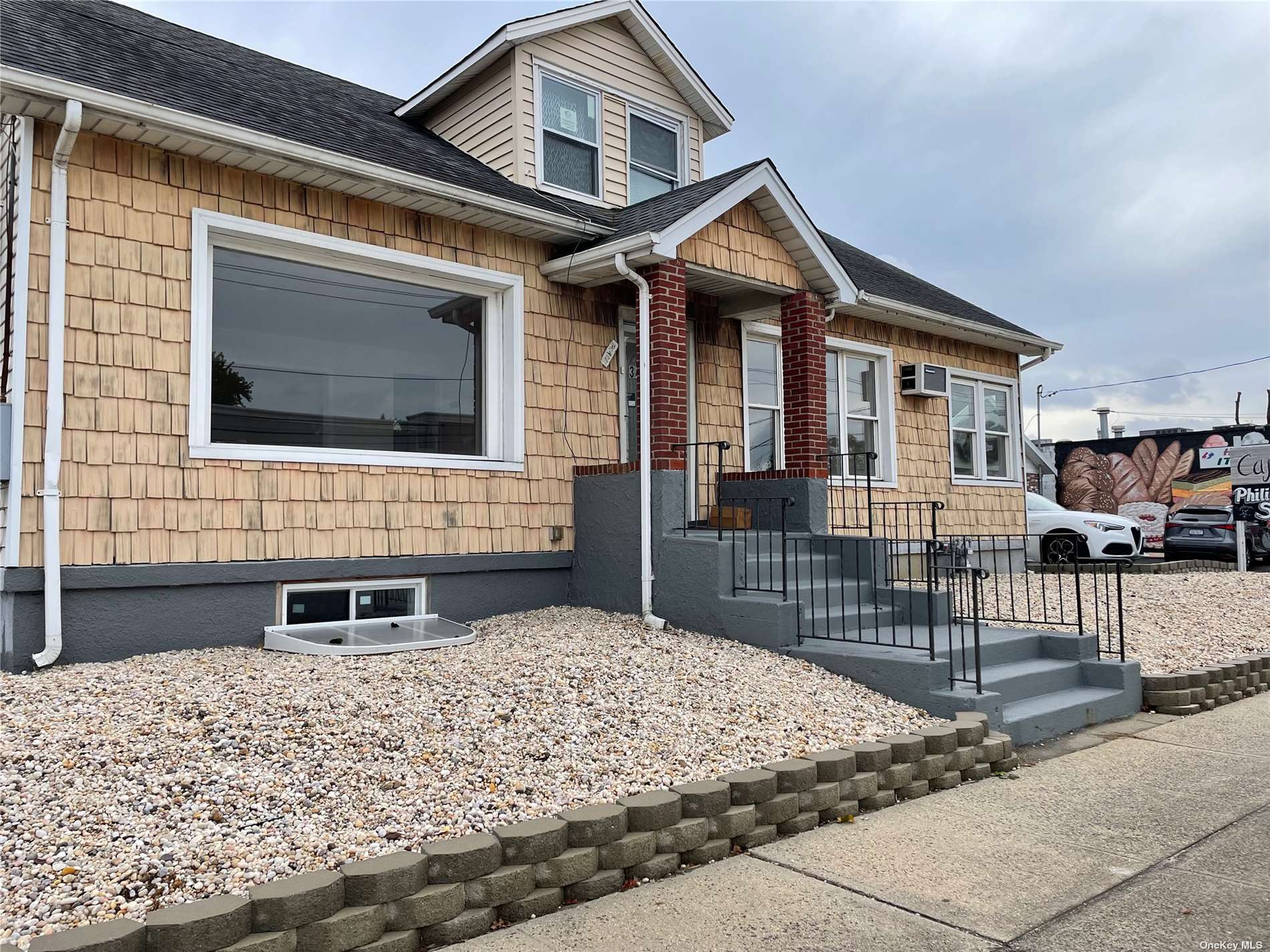 #1 photo, 3444 Merrick Road, 长岛 Seaford , NY 11783