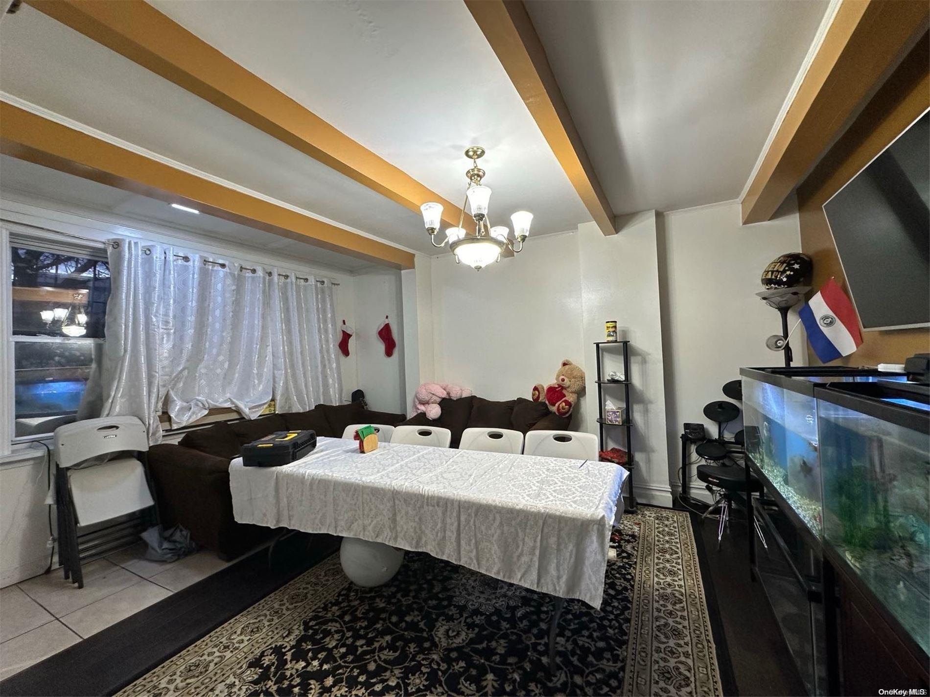 #1 photo, 72-21 45th Avenue, クイーンズ区 Elmhurst , NY 11373