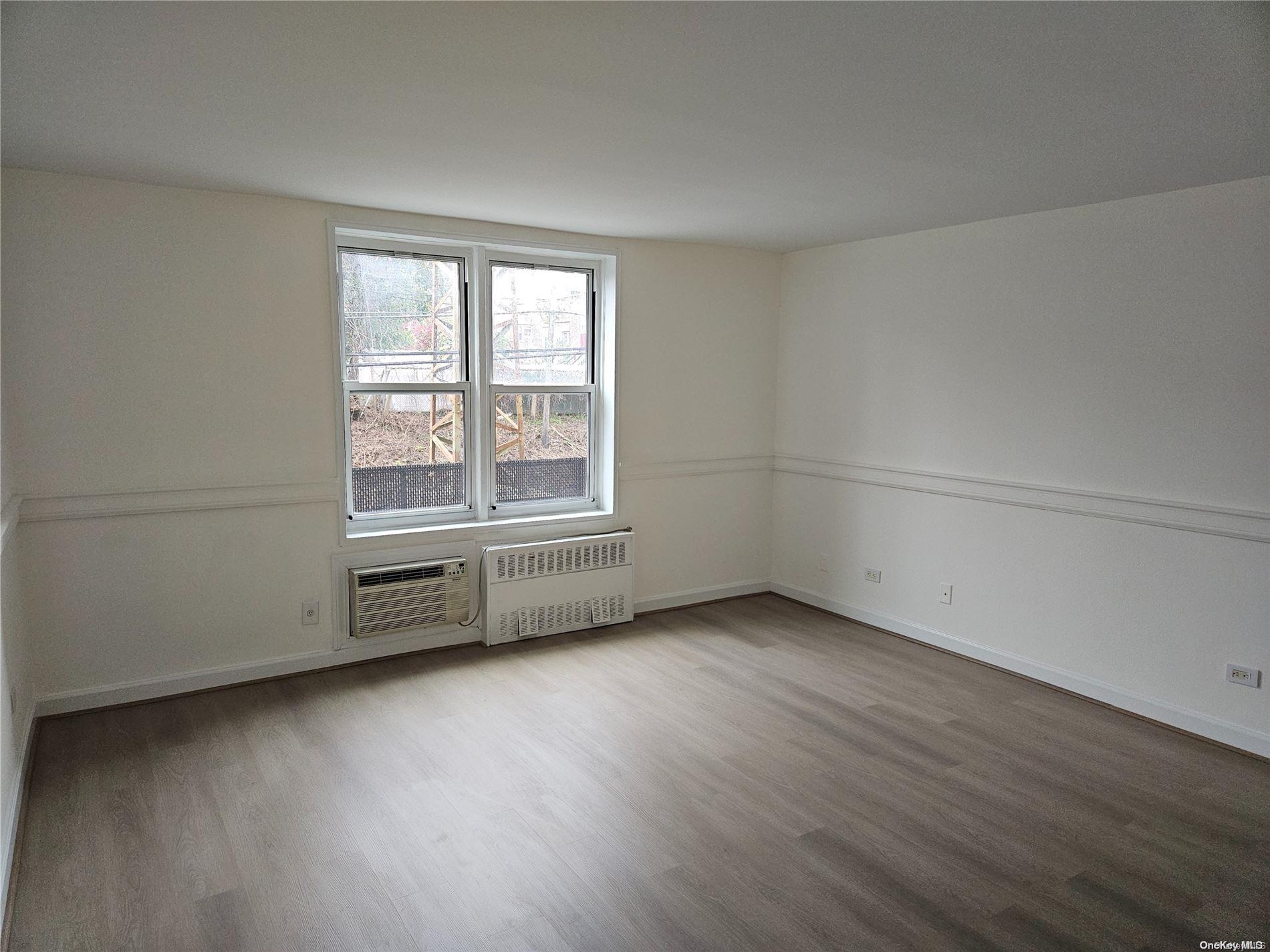 #1 photo, 210-50 41 Avenue, 皇后區 貝塞 Bayside , NY 11361