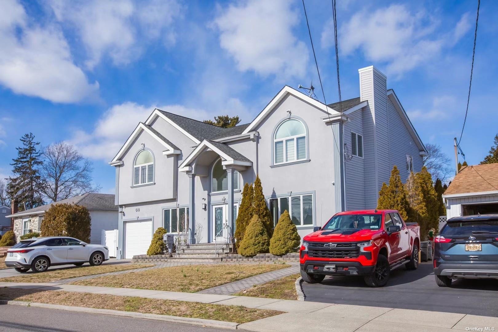 #1 photo, 68 16th Street, Jericho , NY 11753