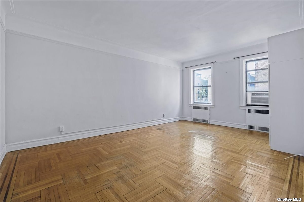 #1 photo, 3540 82nd Street, 皇后区 杰克逊高地 Jackson Heights , NY 11372