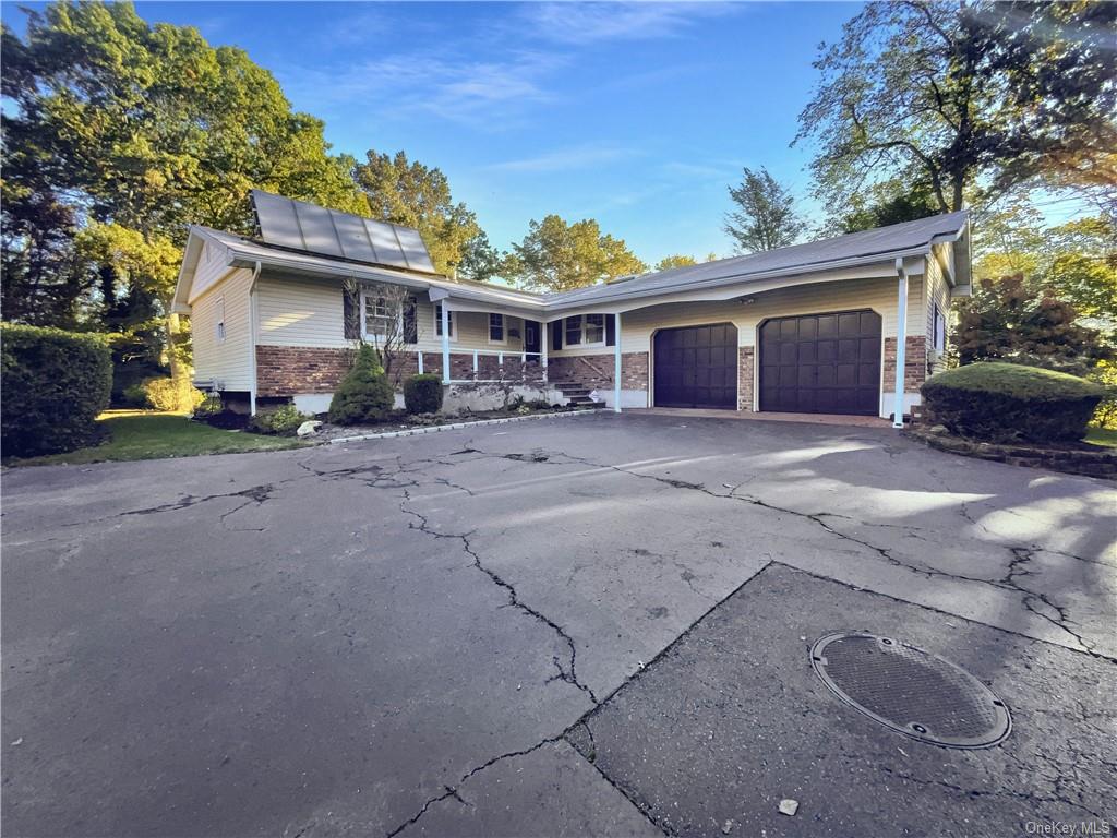 #1 photo, 217 Gibbs Pond Road, 东长岛 Nesconset , NY 11767