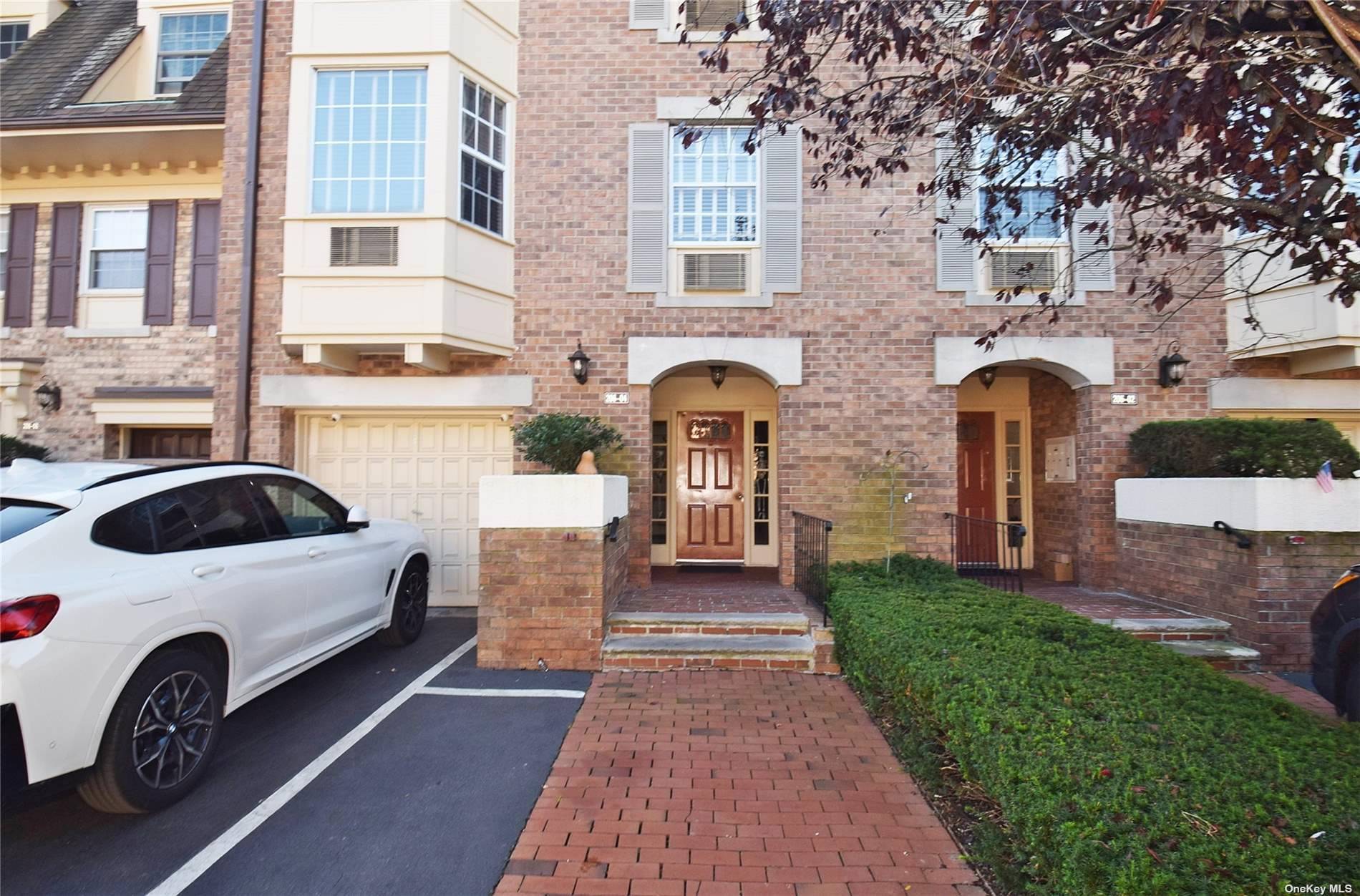 #1 photo, 206-04 Emily Road, 皇后區 貝塞 Bayside , NY 11360