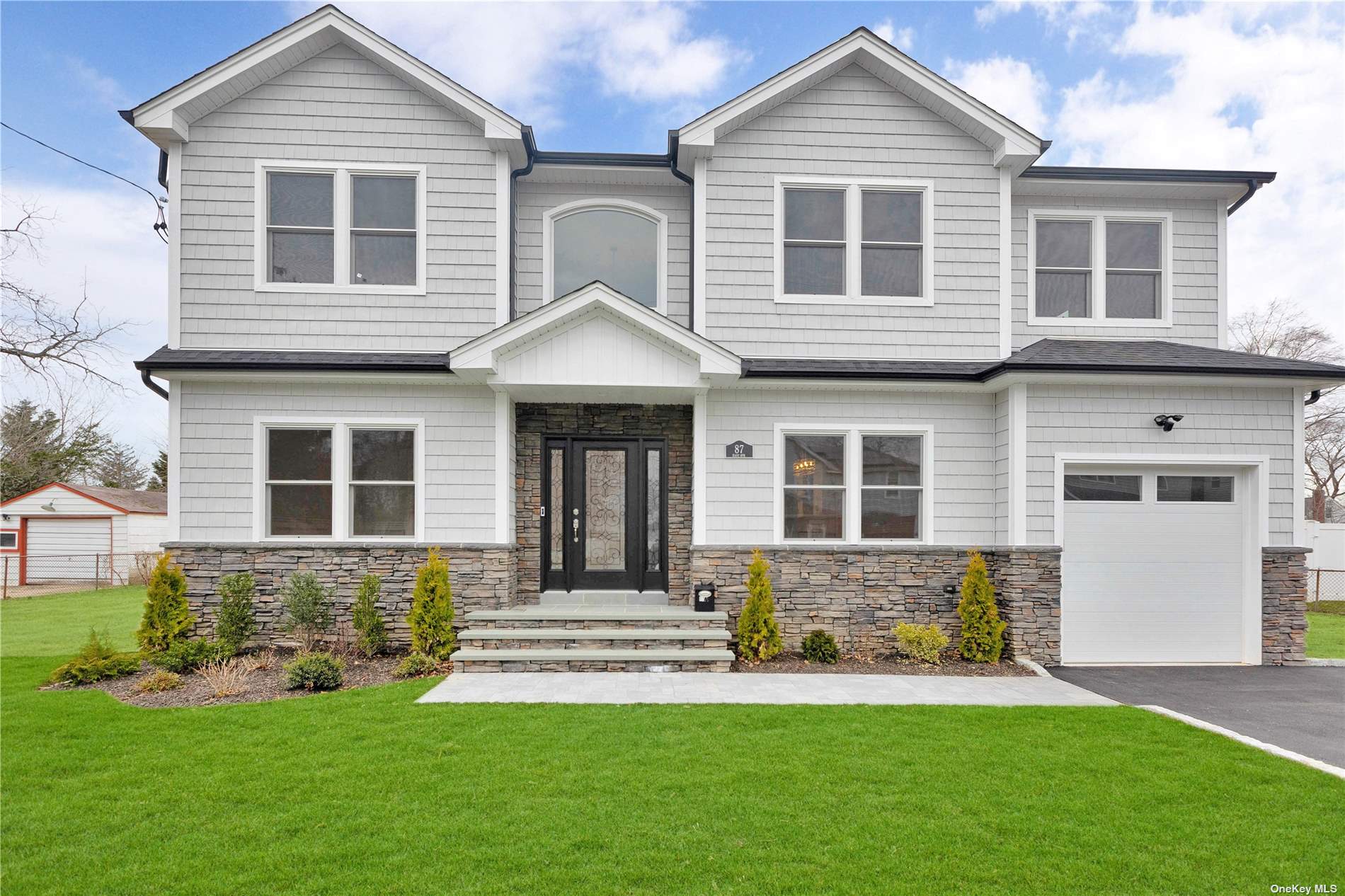 #1 photo, 87 East Avenue, 长岛 Hicksville , NY 11801