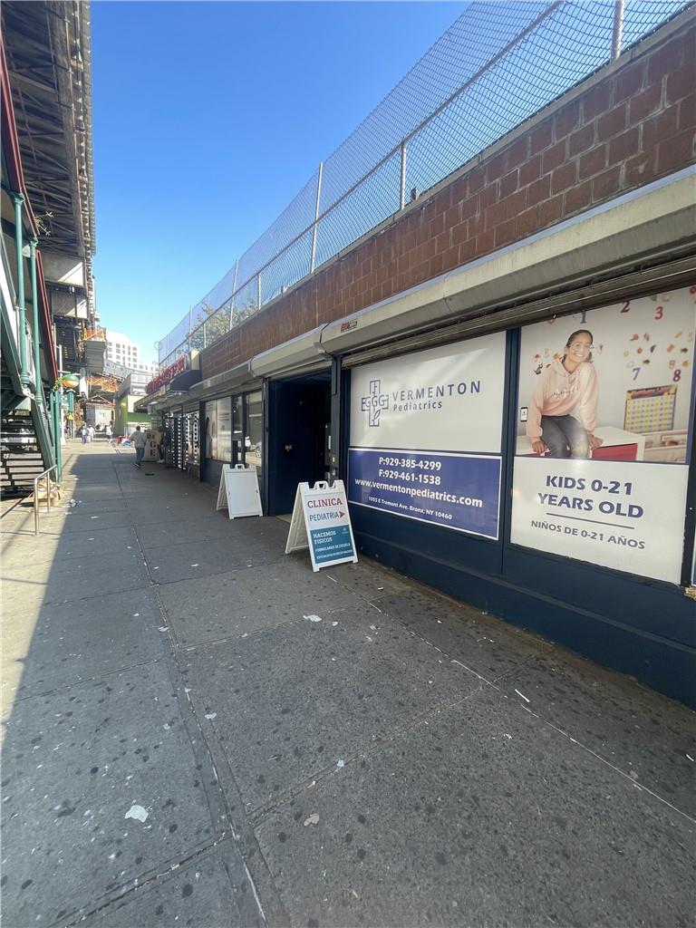 #2 photo, 1055 E Tremont Avenue, ブロンクス区 Bronx , NY 10460