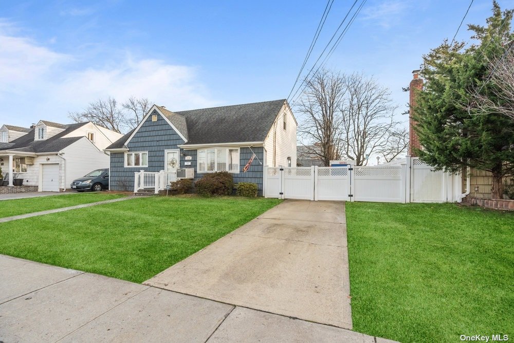 #1 photo, 1996 Marion Drive, 长岛 East Meadow , NY 11554