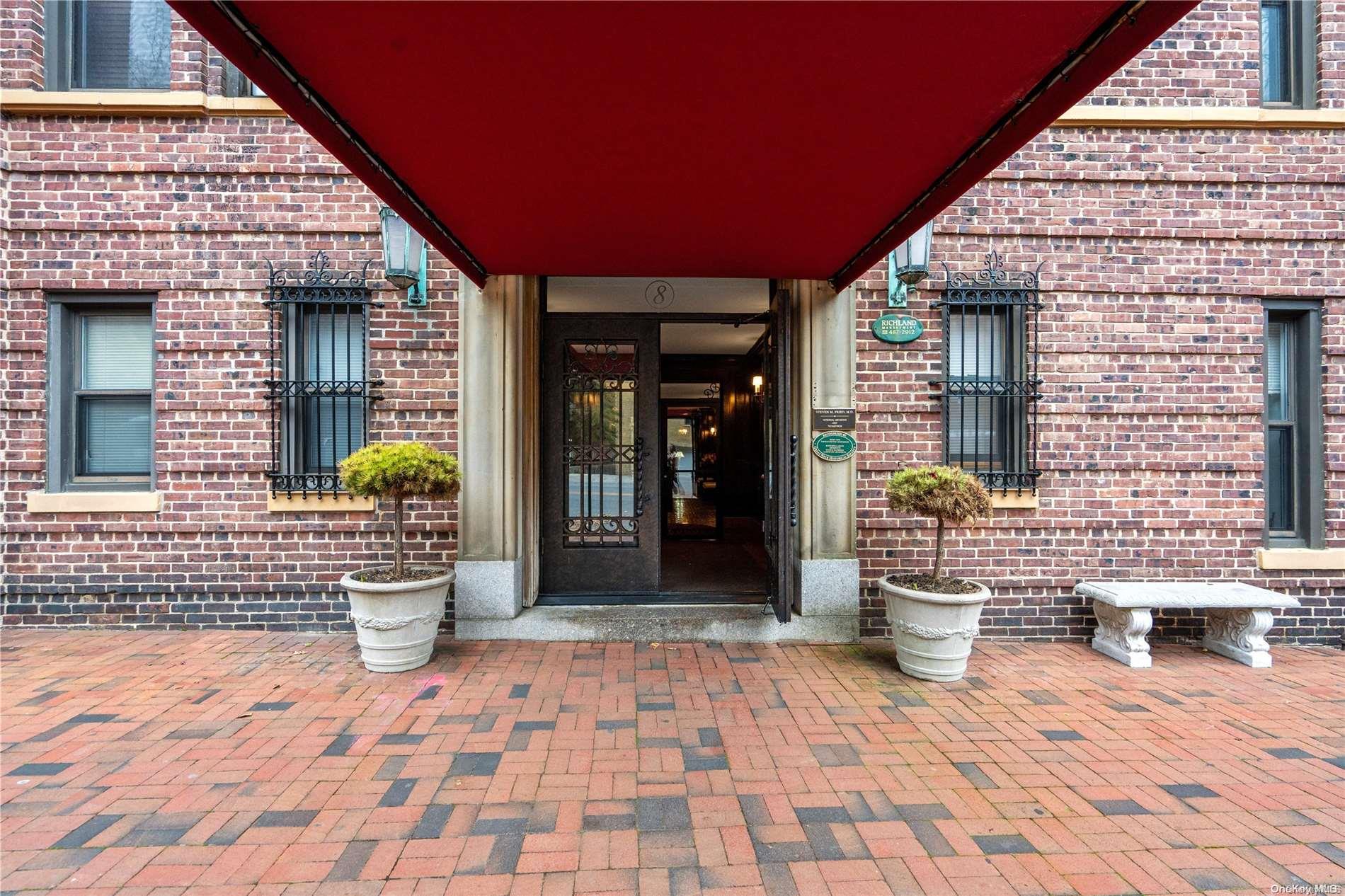 #1 photo, 8 Barstow Road, 长岛 大颈 Great Neck , NY 11021