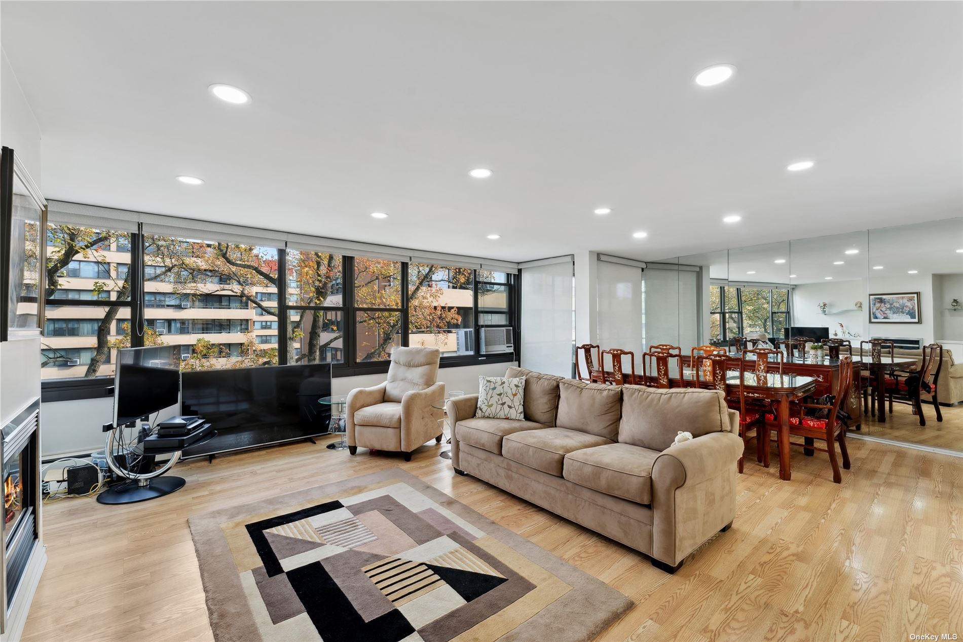 #1 photo, 167-05 12 Avenue, 皇后區 Beechhurst , NY 11357