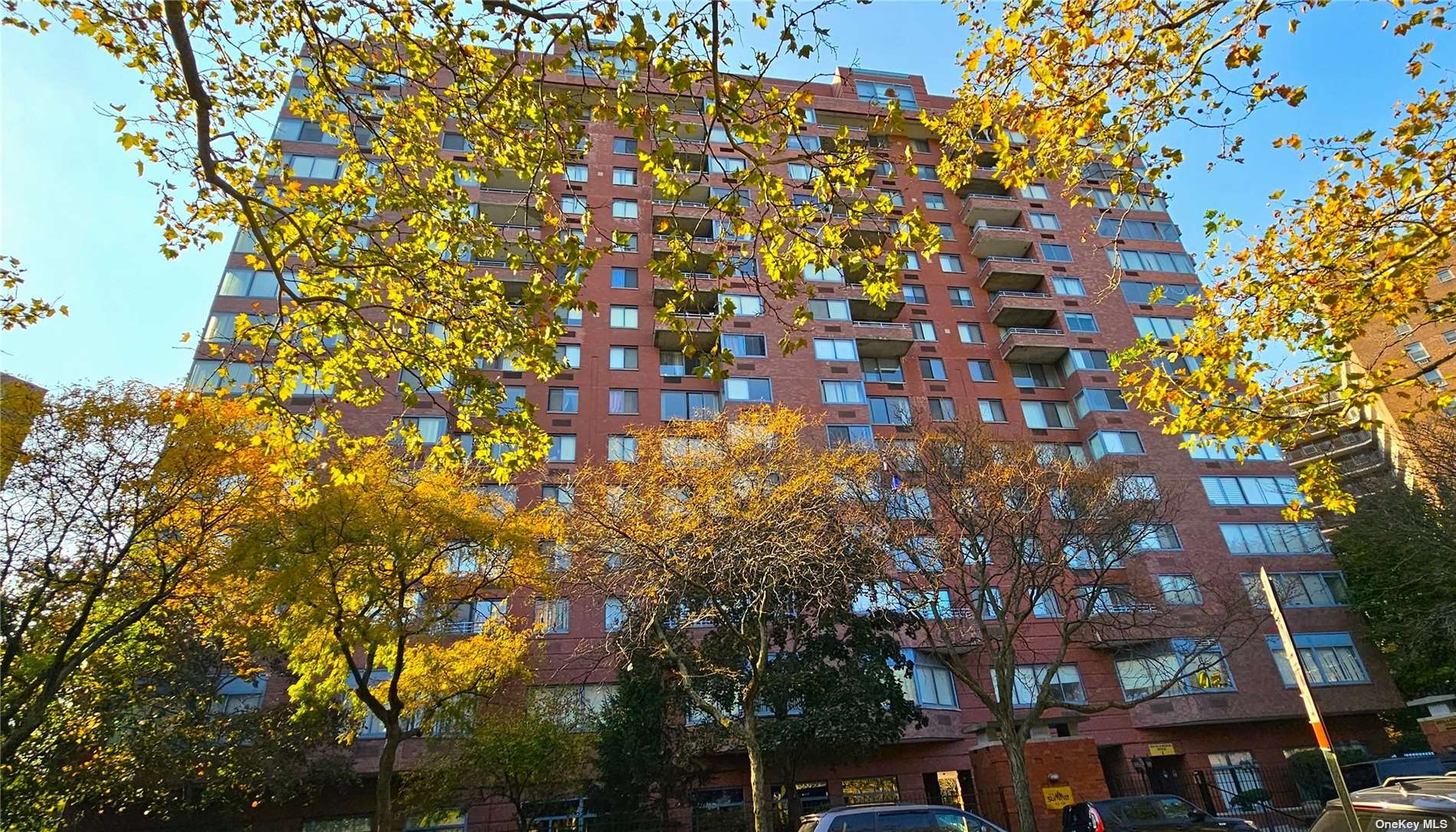 #1 photo, 62-54 97th Place, 皇后区 雷哥公园 Rego Park , NY 11374