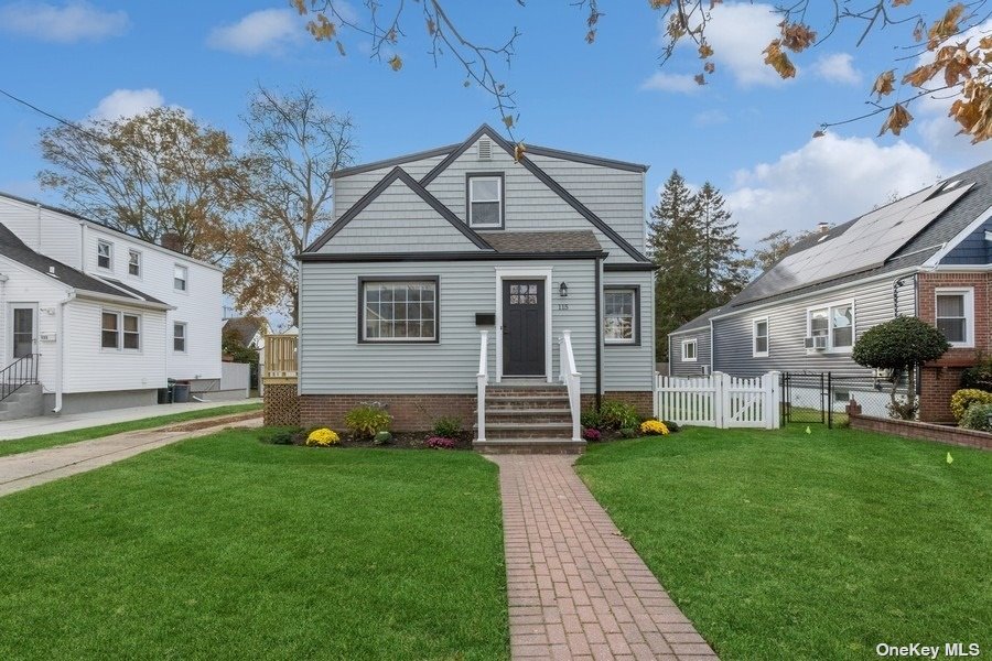 #1 photo, 115 S Franklin Avenue, 长岛 Lynbrook , NY 11563