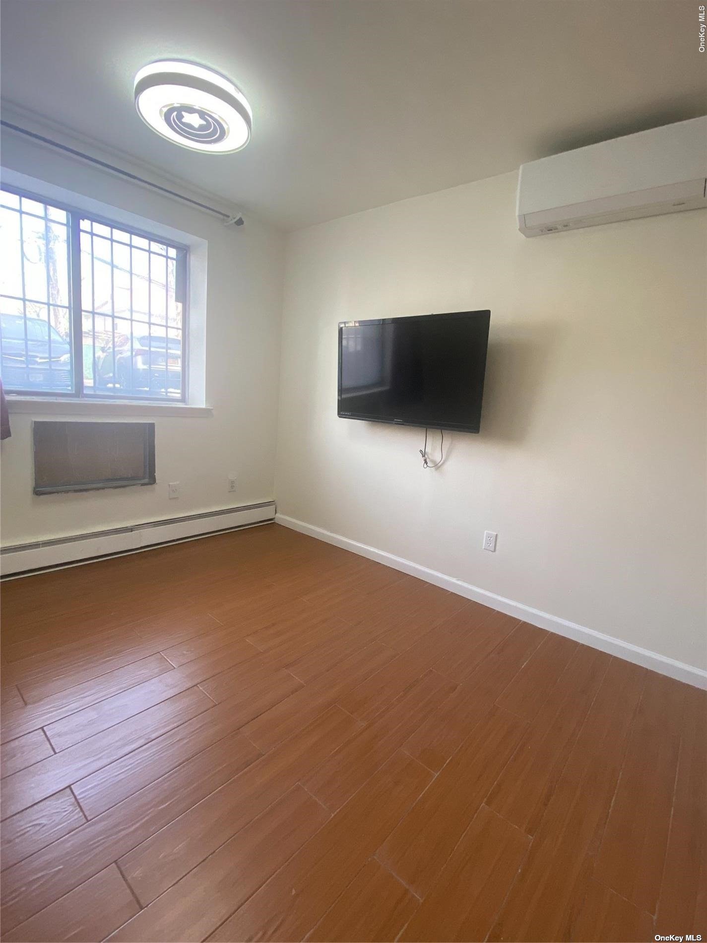 #1 photo, 147-45 Barclay Avenue, Flushing , NY 11355