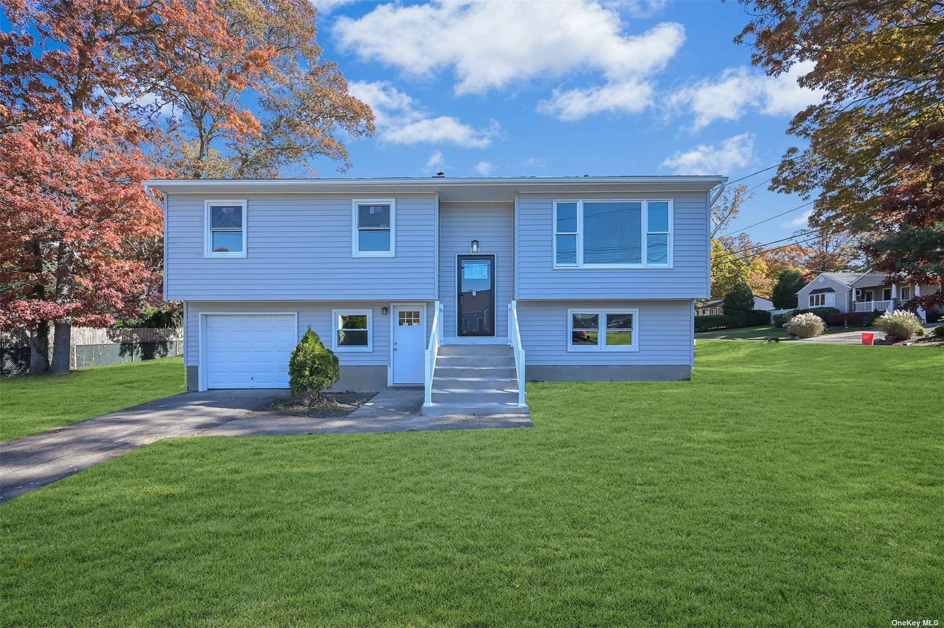 #1 photo, 65 Mohican Avenue, سوفولك Ronkonkoma , NY 11779