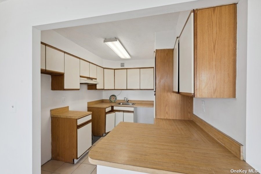 #1 photo, 10-34 166th Street, 皇后区 Beechhurst , NY 11357