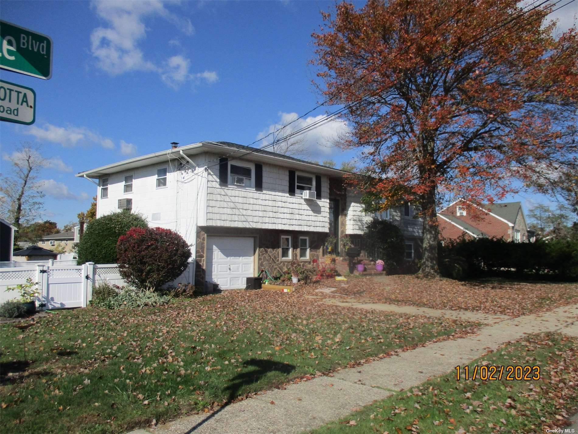 #1 photo, 43 Deauville Boulevard, 东长岛 Copiague , NY 11726