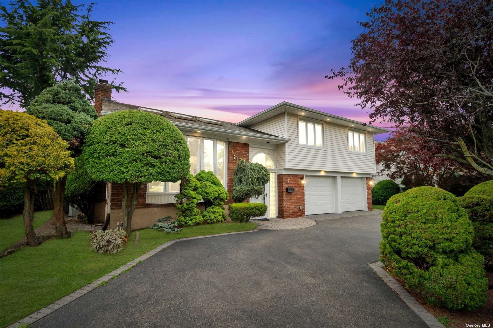 #1 photo, 2175 Clover Court, 长岛 East Meadow , NY 11554