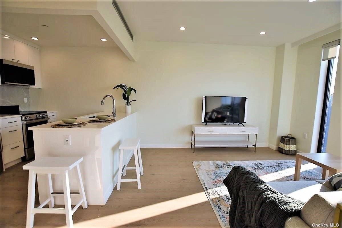 #1 photo, 41-26 44 Street, 皇后区 Sunnyside , NY 11104