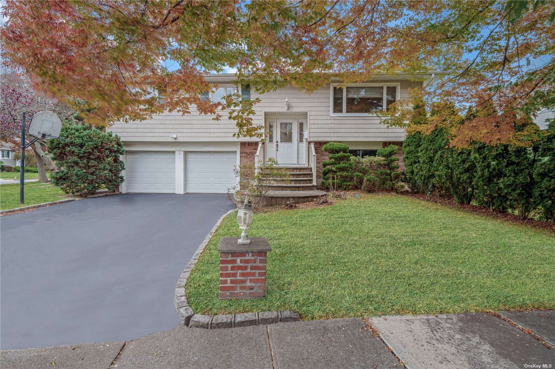 #1 photo, 15 Brook Path, 长岛 Plainview , NY 11803