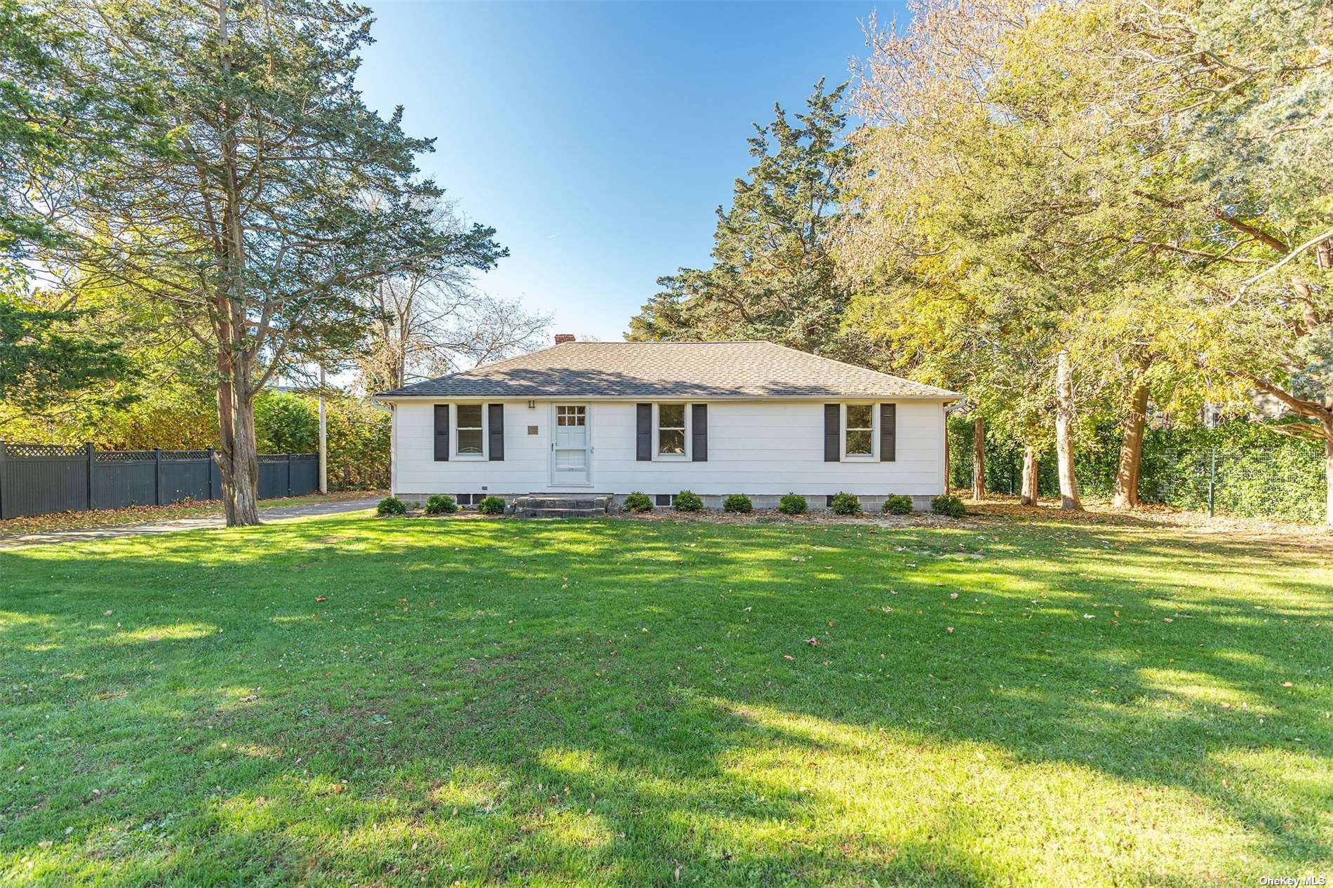 #1 photo, 561 Noyack Road, 東長島 汉普顿 Southampton , NY 11968