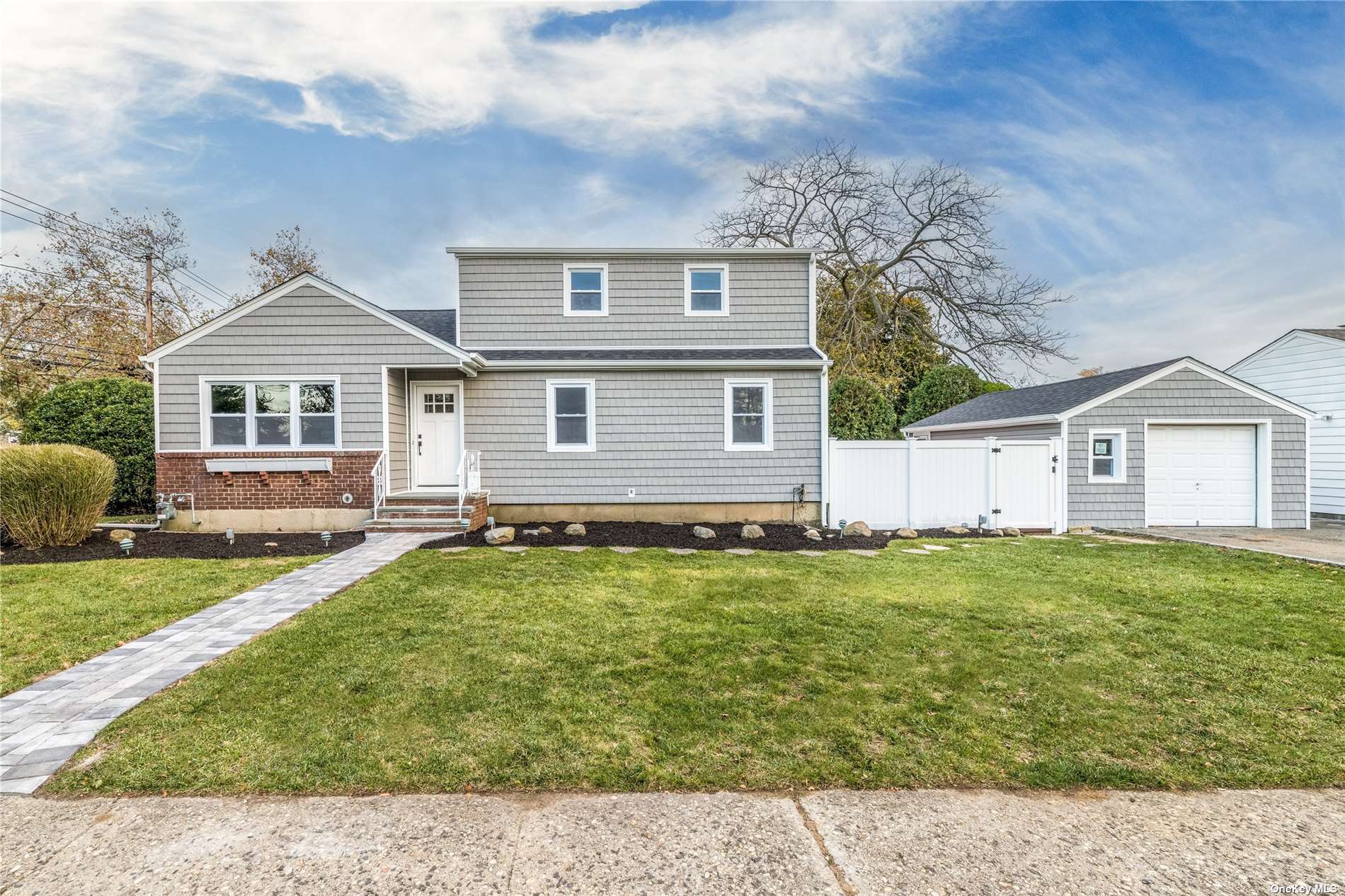 #1 photo, 2390 Fowler Street, ナッソー郡 North Bellmore , NY 11710