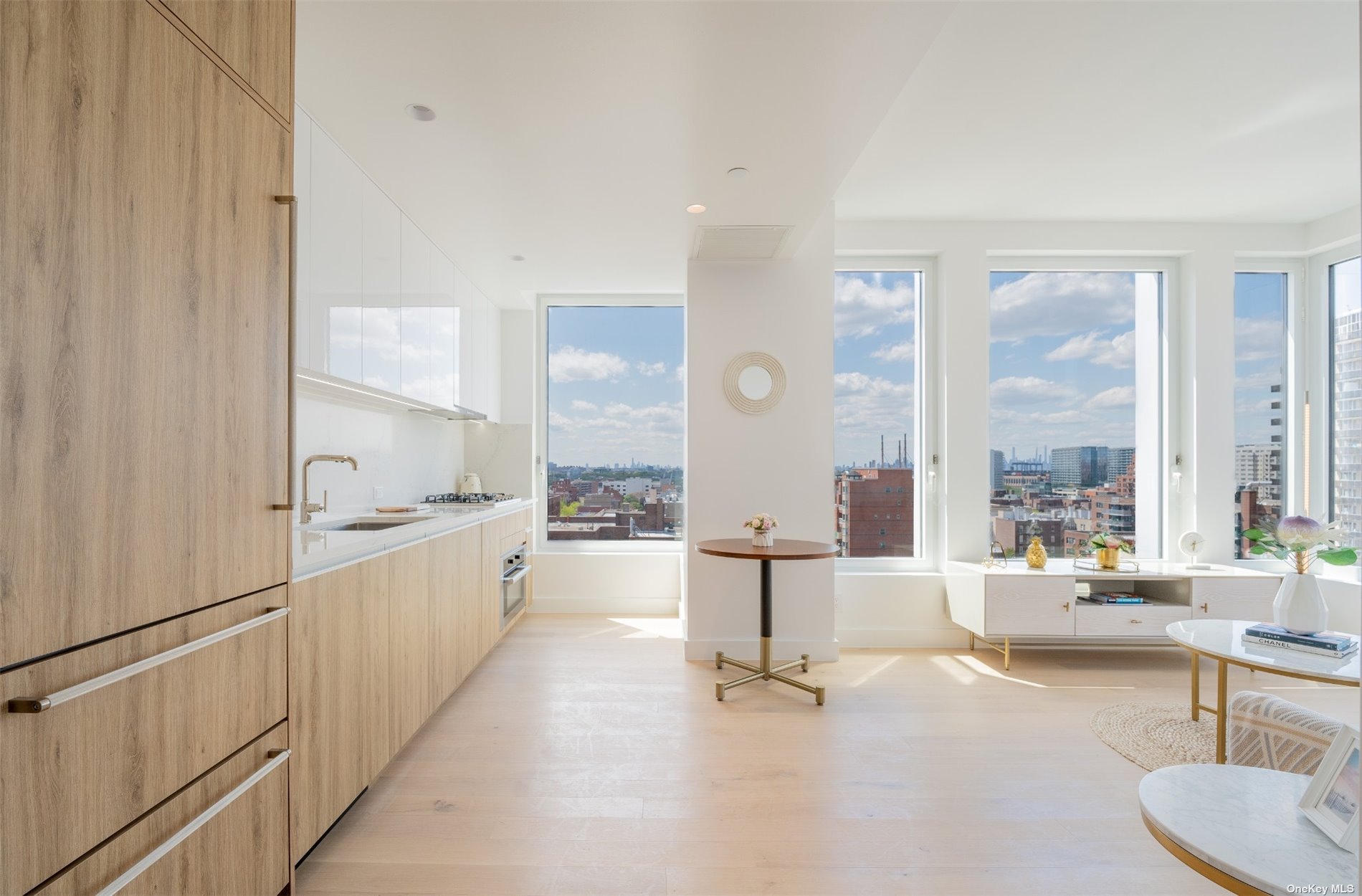 #1 photo, 136-18 Maple Avenue, 法拉盛 Flushing , NY 11355