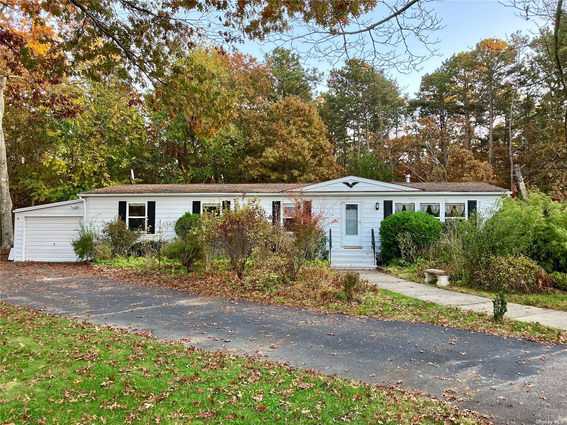 #1 photo, 525/93A Riverleigh Avenue, 東長島 Riverhead , NY 11901