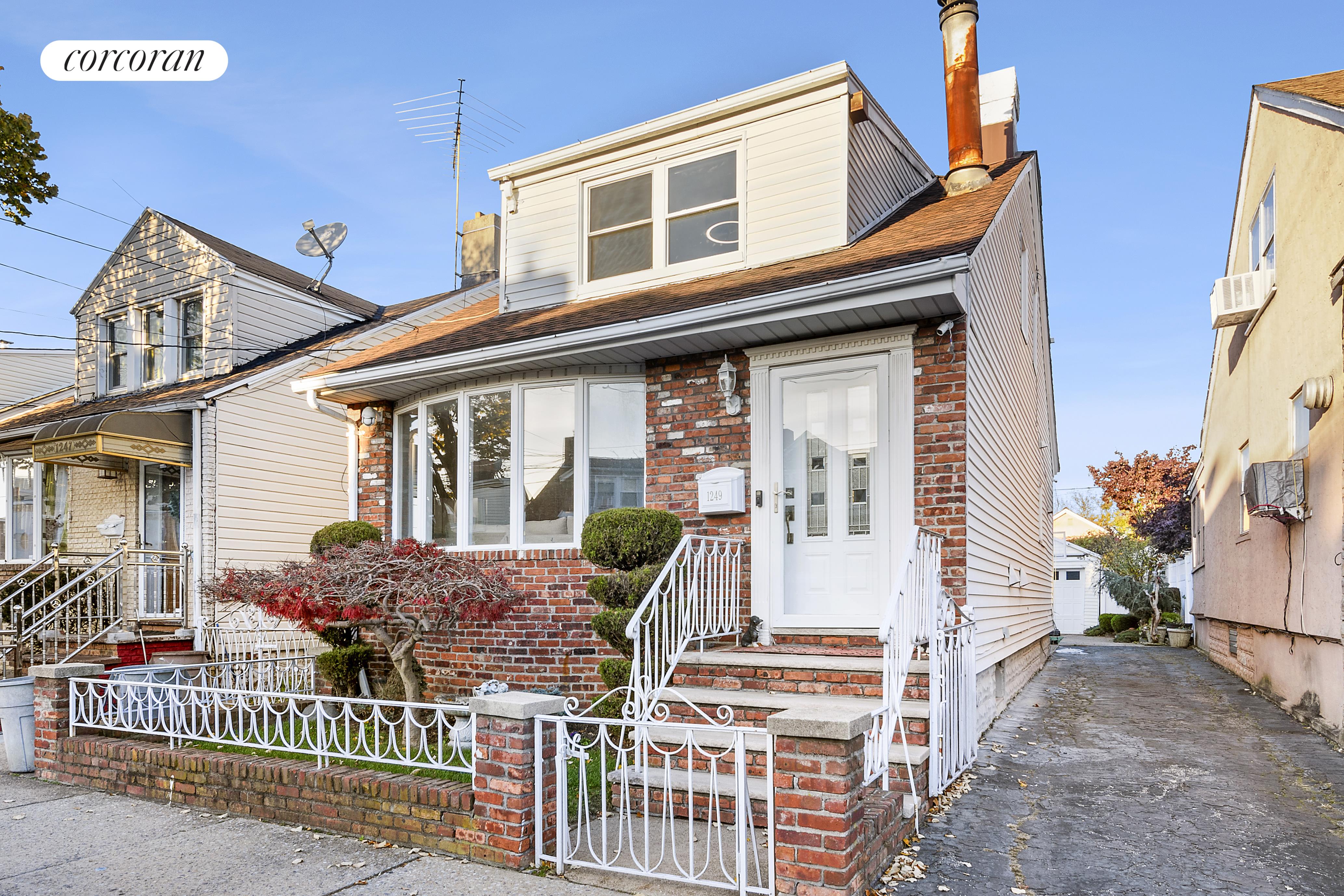 #1 photo, 1249 East 87th Street, 布鲁克林 Canarsie , NY 11236