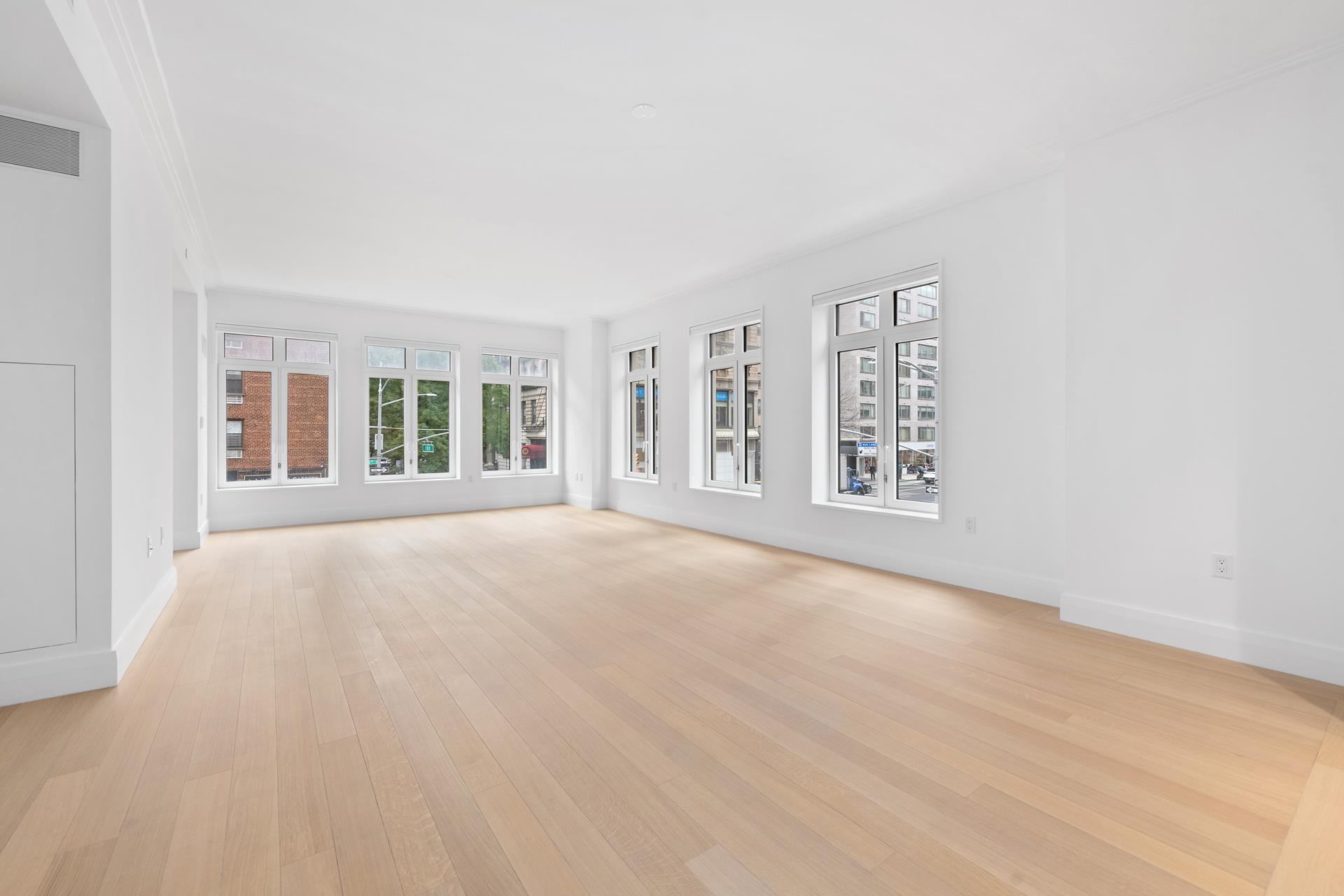 #1 photo, 200 E 83RD Street, 曼哈顿 上东城 Yorkville , NY 10028