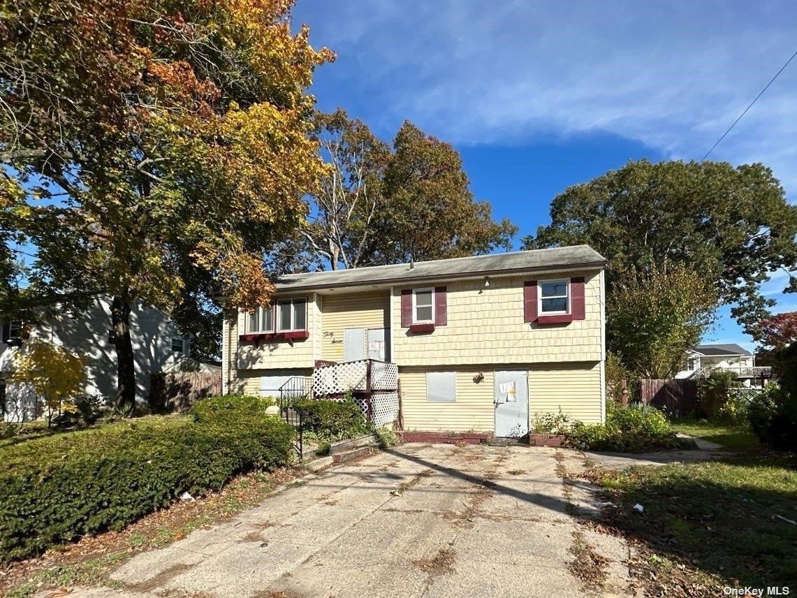 #1 photo, 37 Ruland Road, 东长岛 Selden , NY 11784