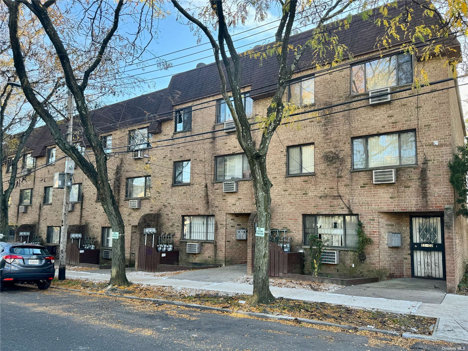 #1 photo, 51-02 101st Street, 皇后区 可乐娜 Corona , NY 11368