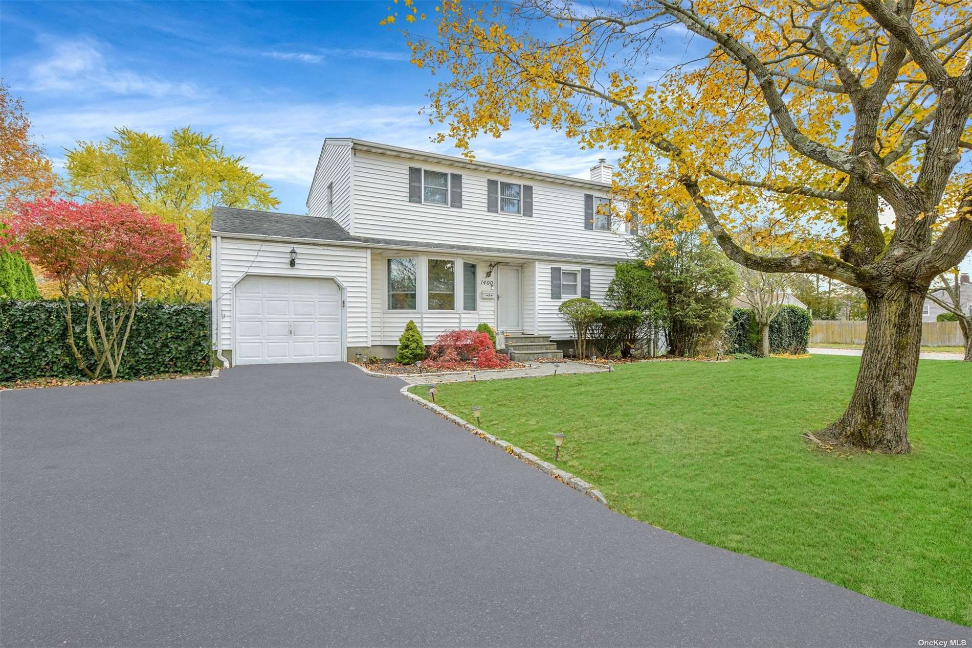 #1 photo, 1400 Wave Avenue, 东长岛 Medford , NY 11763