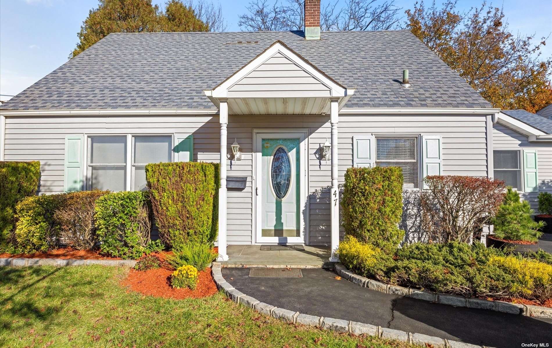 #1 photo, 47 Bluespruce Road, 长岛 Levittown , NY 11756