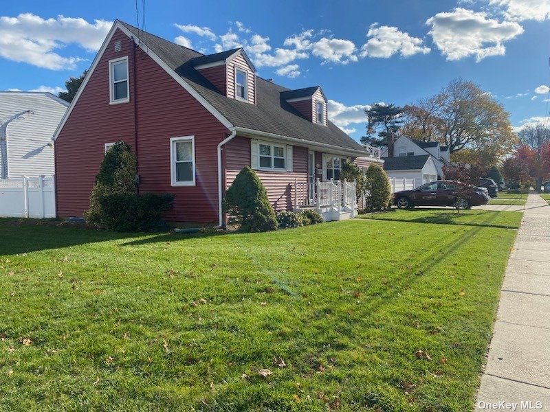 #1 photo, 221 N Grove Street, 长岛 Valley Stream , NY 11580