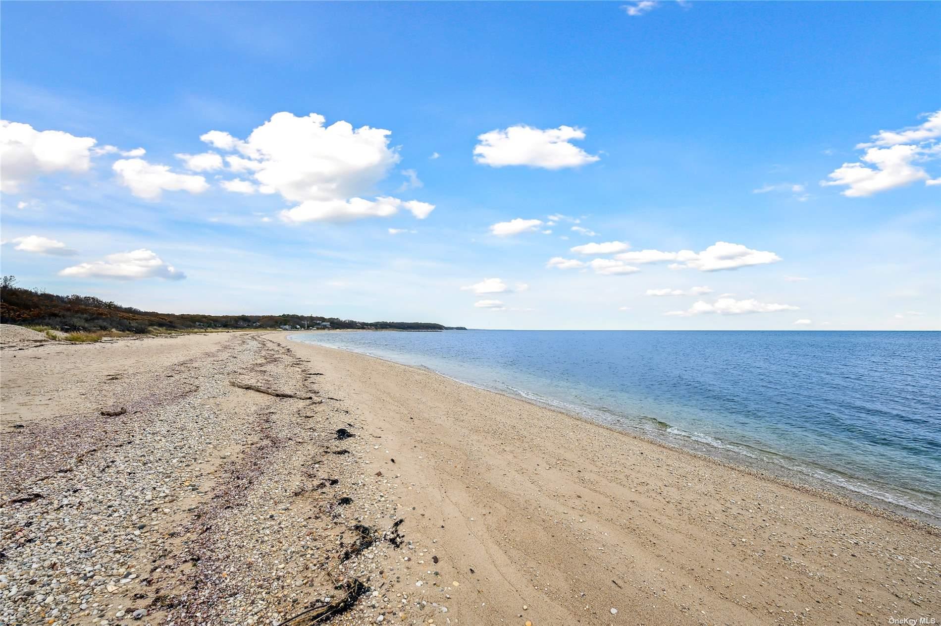 #10 photo, 400 Diamond Lane, Peconic , NY 11958