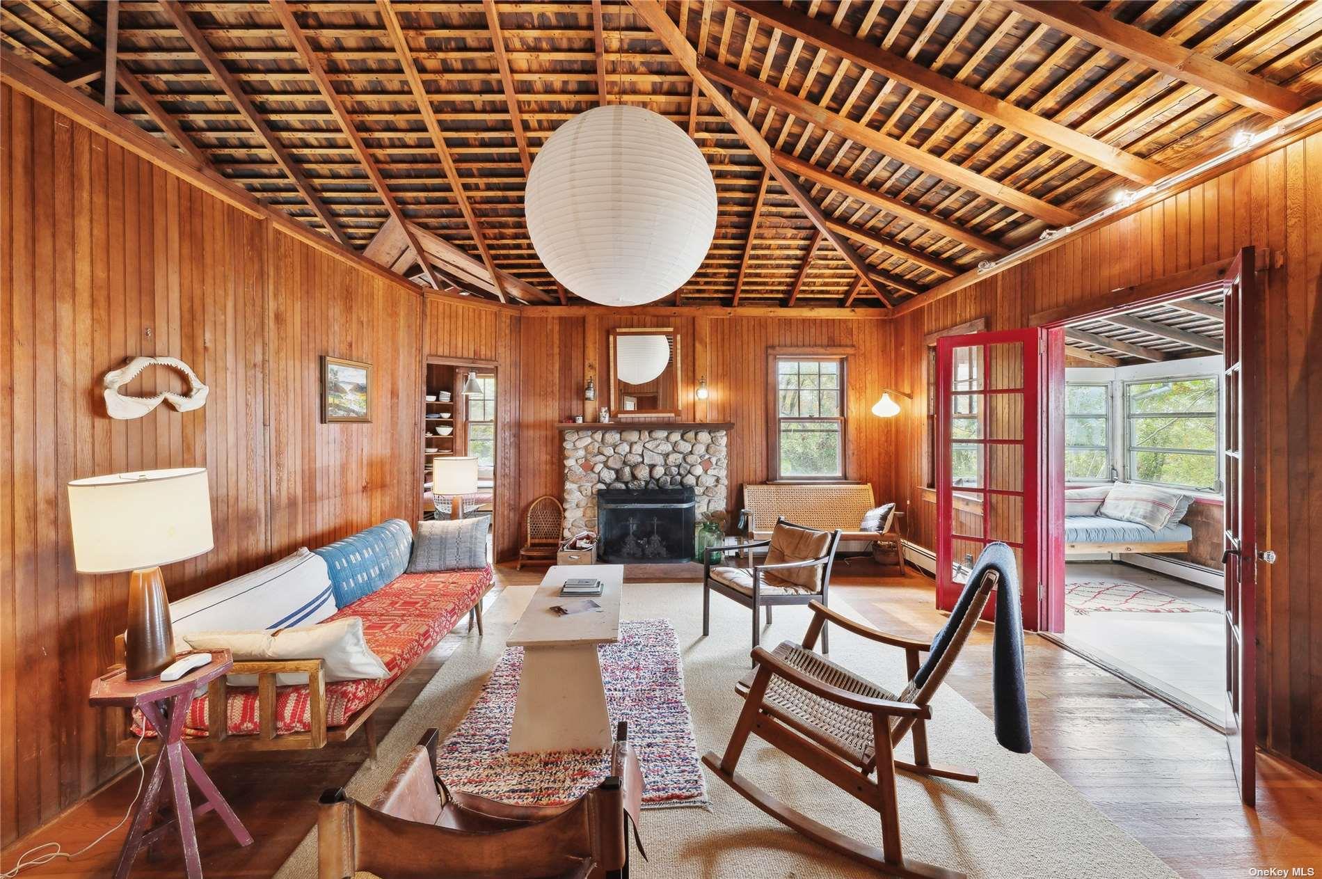 #12 photo, 400 Diamond Lane, Peconic , NY 11958