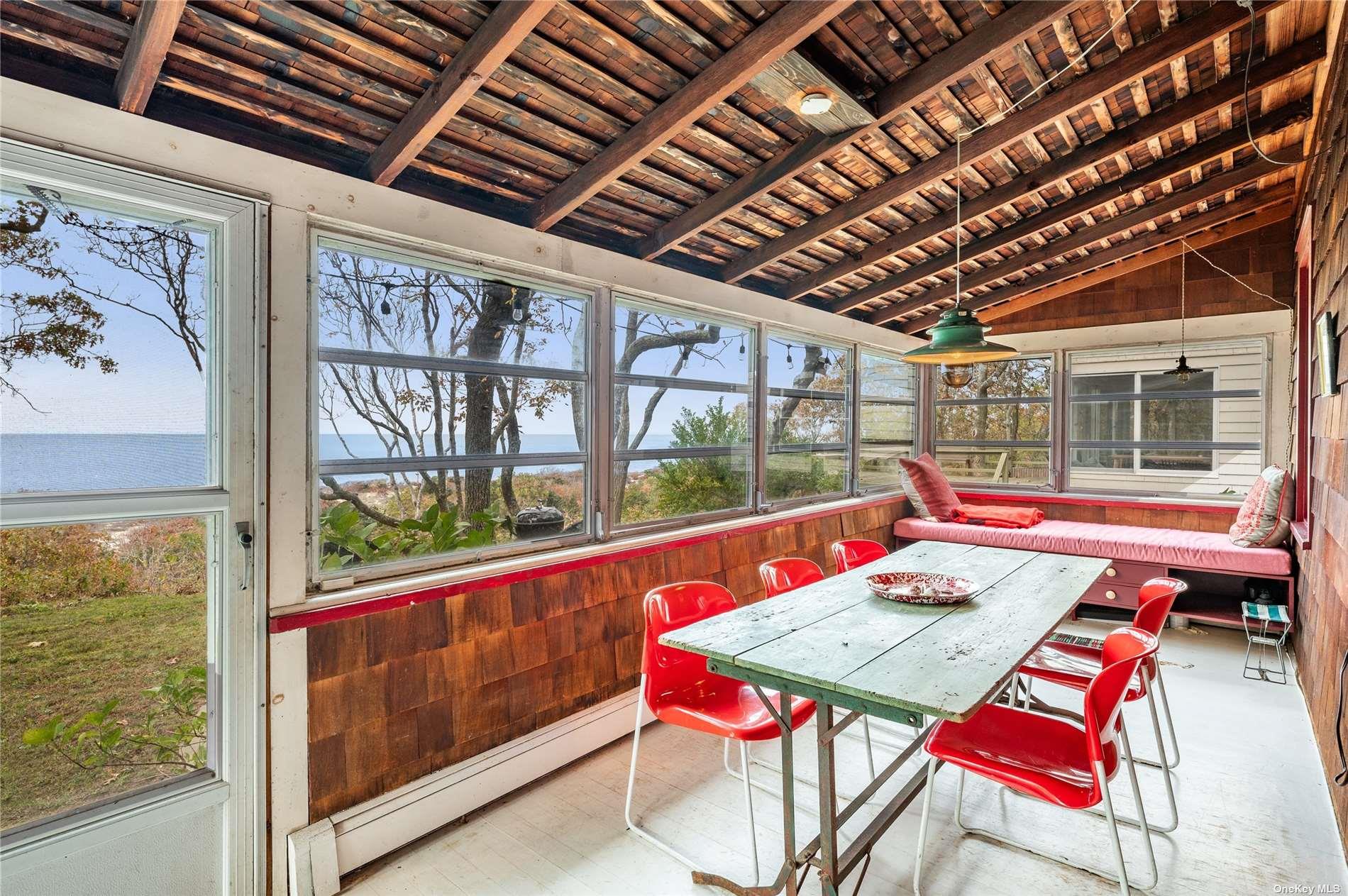 #17 photo, 400 Diamond Lane, Peconic , NY 11958