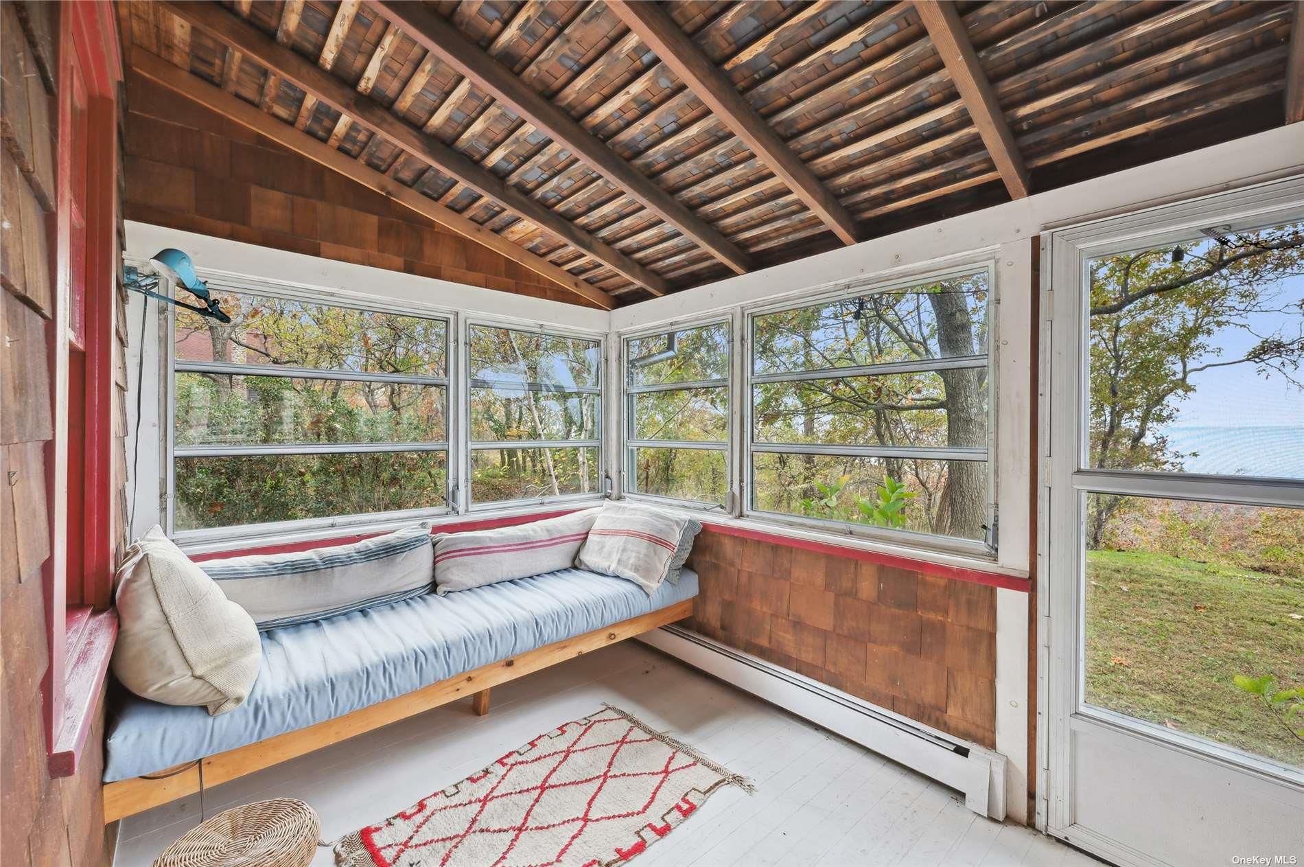 #18 photo, 400 Diamond Lane, Peconic , NY 11958