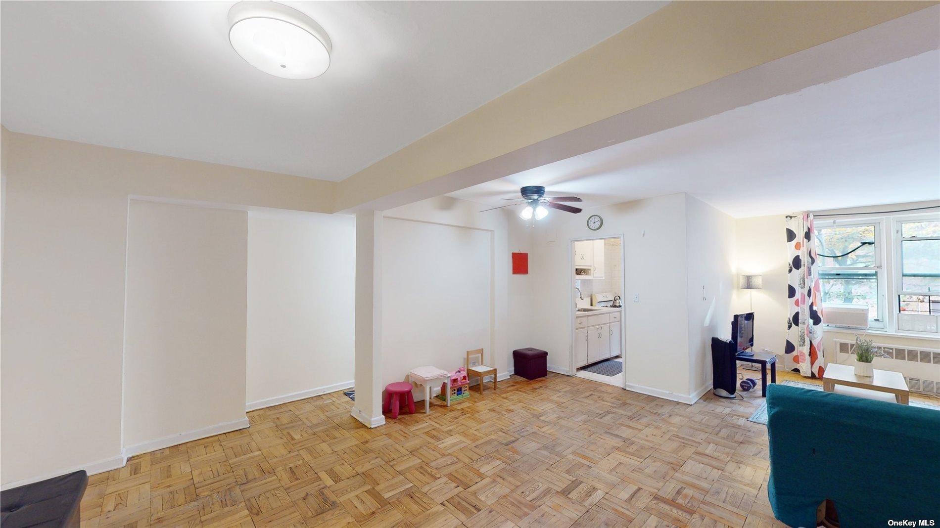 #1 photo, 33-44 91 St, 皇后区 杰克逊高地 Jackson Heights , NY 11372