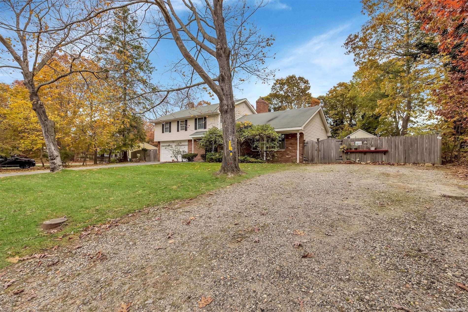 #1 photo, 18 Westerly Road, 東長島 汉普顿 Hampton Bays , NY 11946