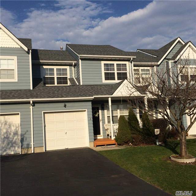 #1 photo, 75 Fairlawn Drive, Central Islip , NY 11722