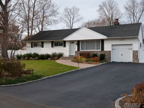 #1 photo, 5 Sandgate Place, Melville , NY 11747