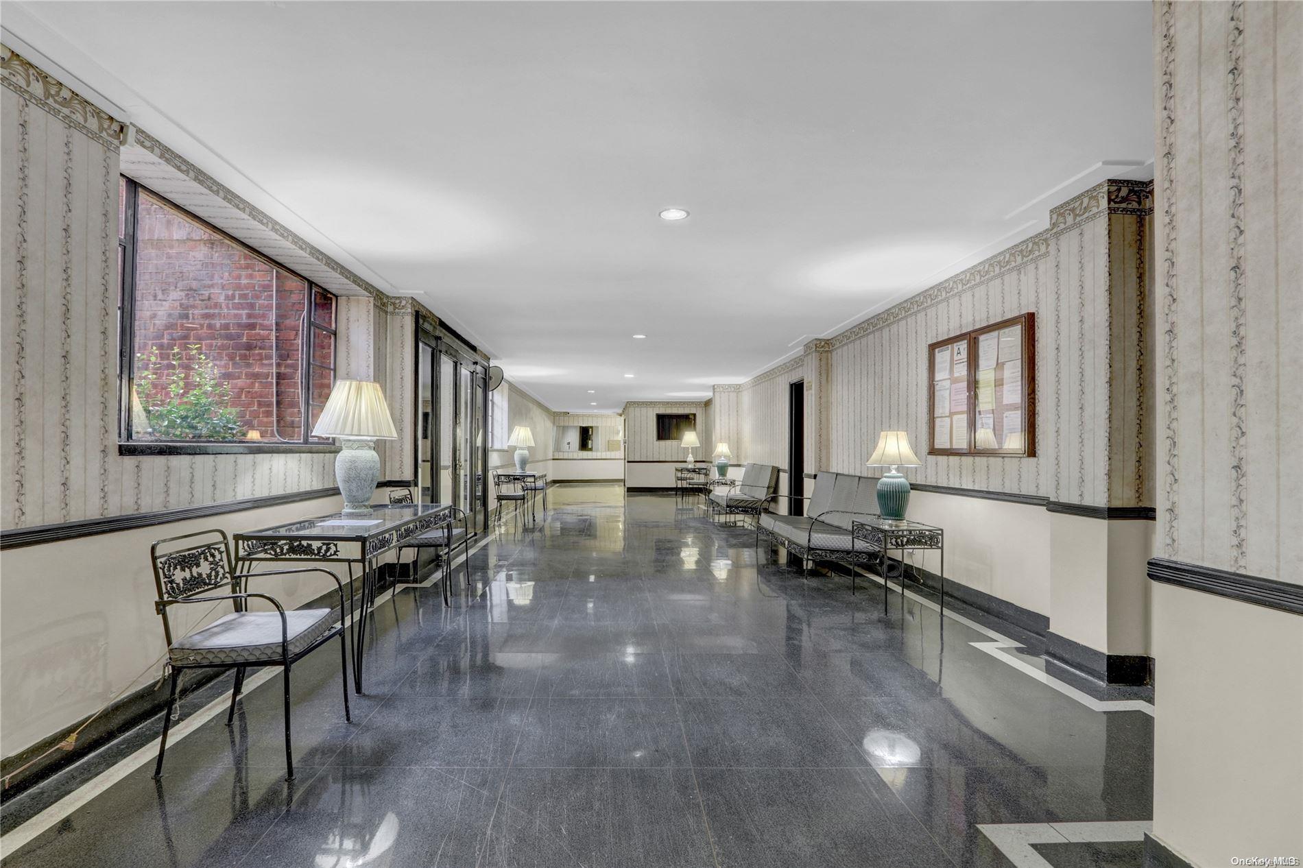 #4 photo, 325 E 201st, ブロンクス区 Bronx , NY 10458